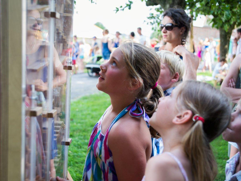 Infants en una activitat lúdica